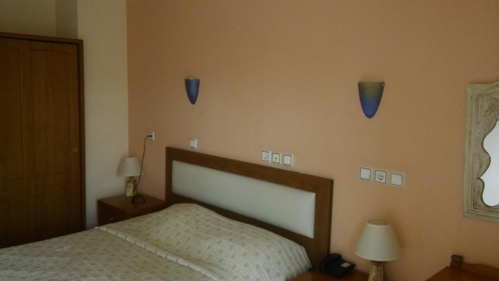 Nefeli Hotel Kozani Zewnętrze zdjęcie